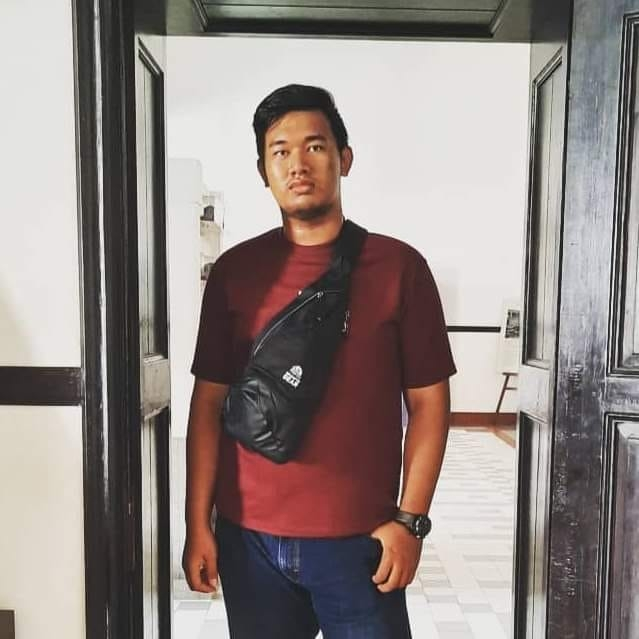 Professor Alistair Codecaster